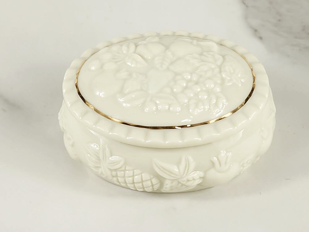 Lenox Trinket Jewelry Box Fruits Of Life 3 1/4" Ivory Porcelain 1998 Gold Trim